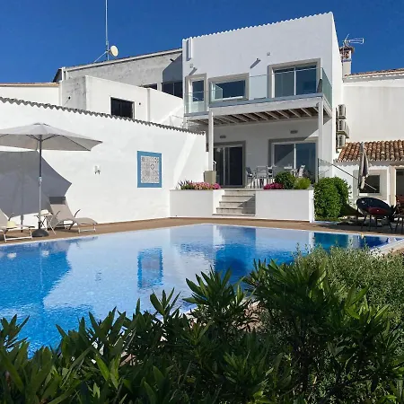 Casa Lau